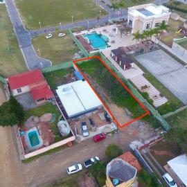 Terreno a venda na praia do Estaleirinho em Balneário Camboriú