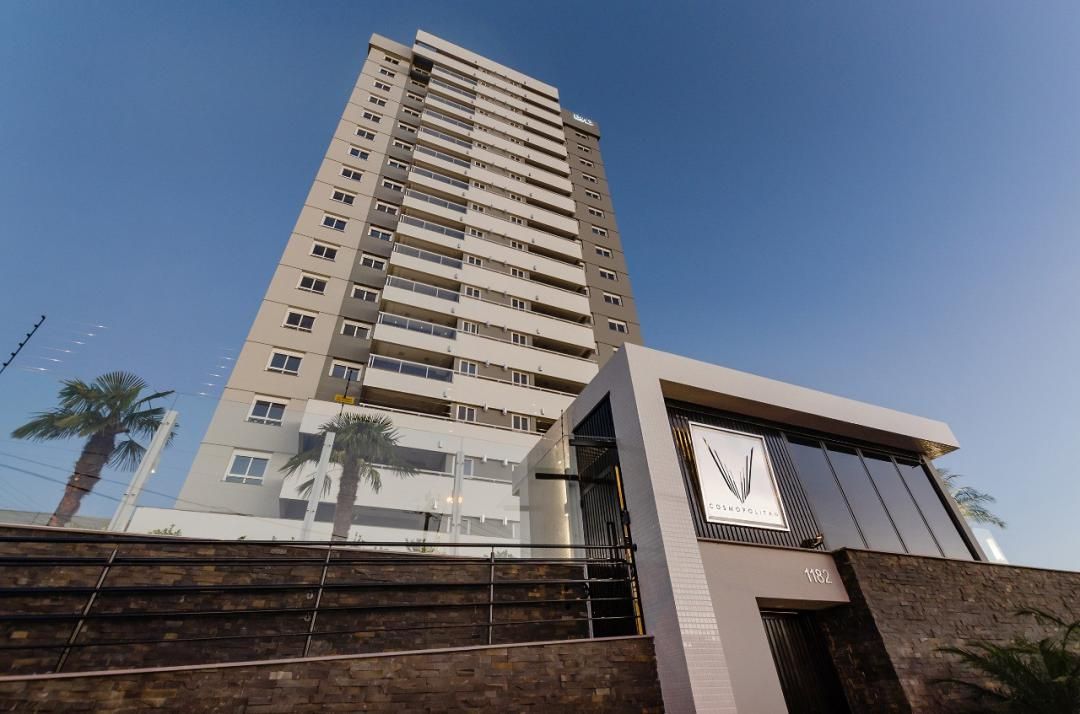 Apartamento semimobiliado 03 dormitórios a venda no bairro Panazzolo