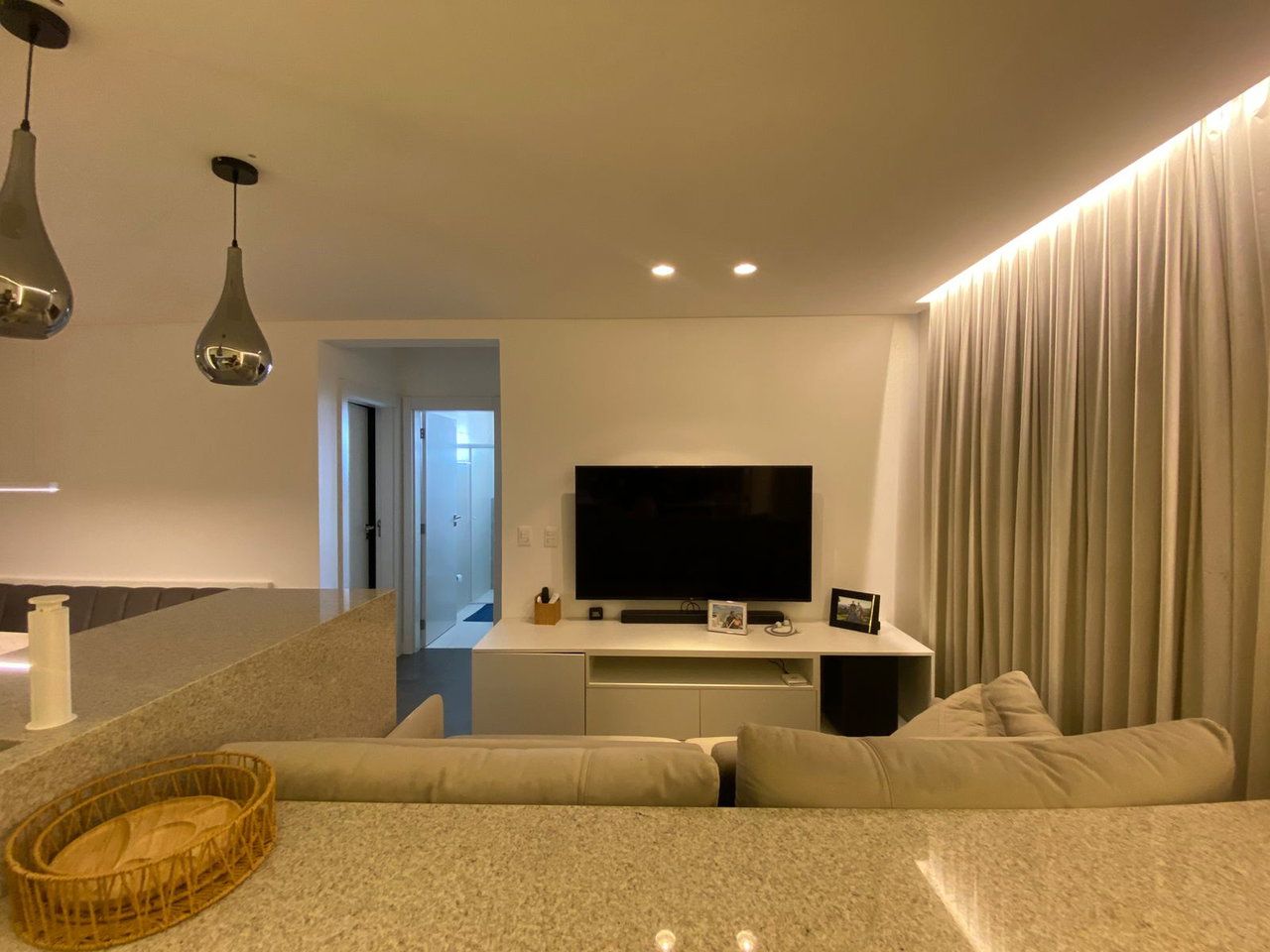 Apartamento - 2 dormitórios - 1 Suíte - localizado em Itajaí / Praia Brava