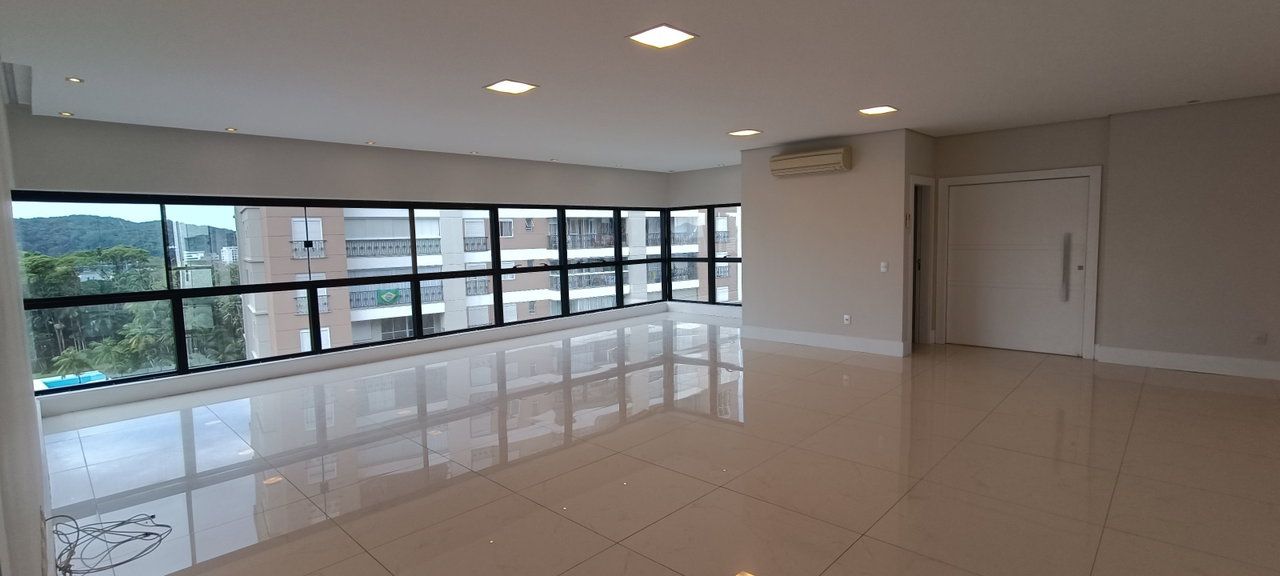 Apartamento - 3 dormitórios - 3 Suítes - localizado em Joinville / Atiradores