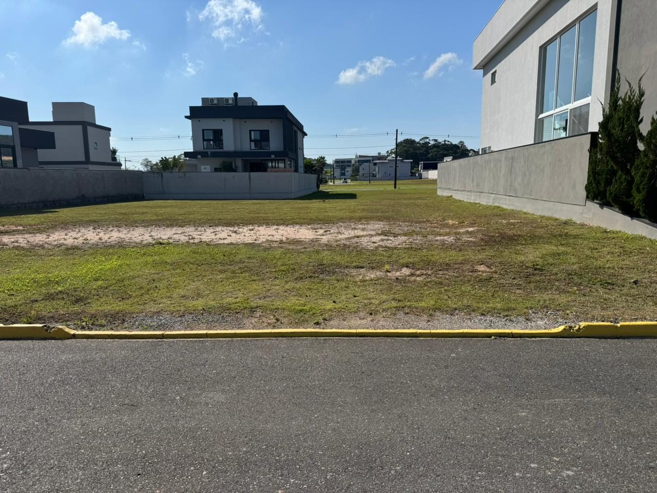 Terreno - localizado em Camboriú / Santa Regina