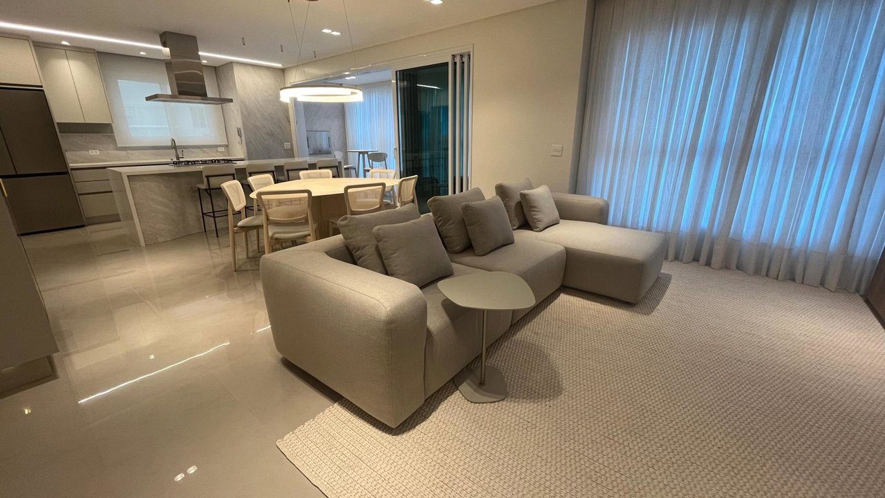 Apartamento - 4 dormitórios - 4 Suítes - localizado em Balneário Camboriú / Pioneiros